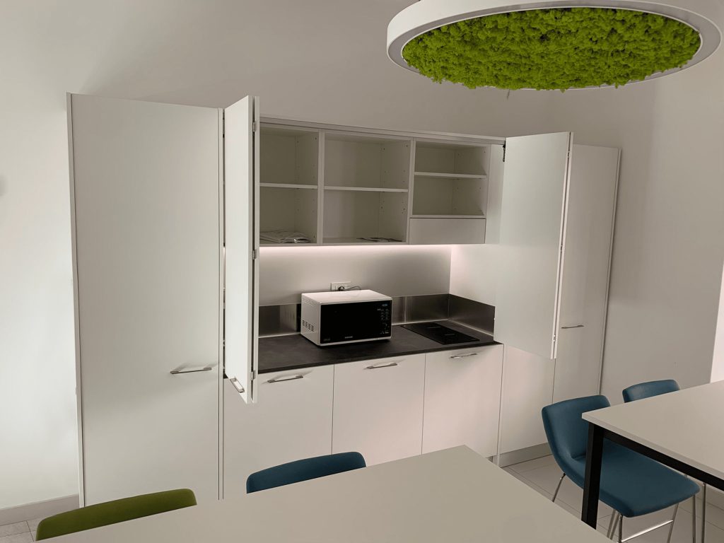 Cucina a scomparsa per ufficio